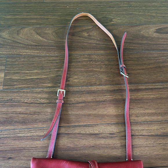 🔴🔴Vintage Dooney and Bourke Leather Crossbody Handbag🔴🔴 - Picture 12 of 13